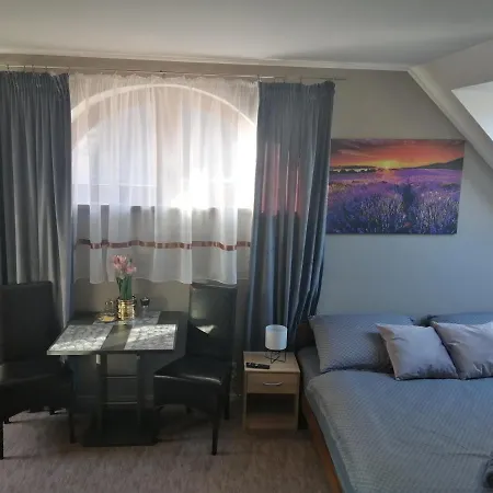 Pietro * Oravsky Podzamok